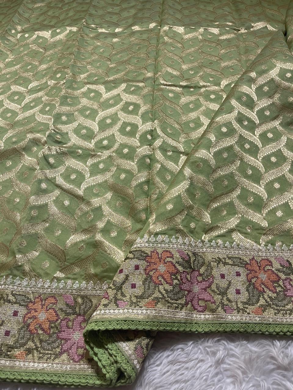 ANAHA-FLORA GREEN SAREE - Image 4