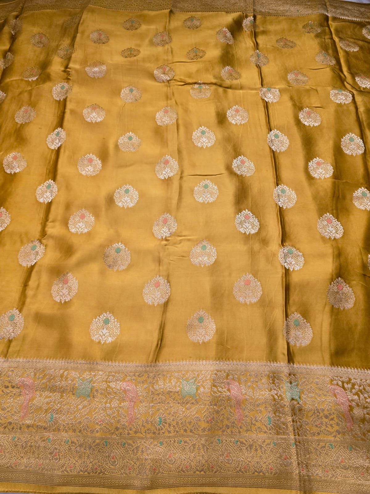 MUSHRO-YELLOW SAREE - Image 3
