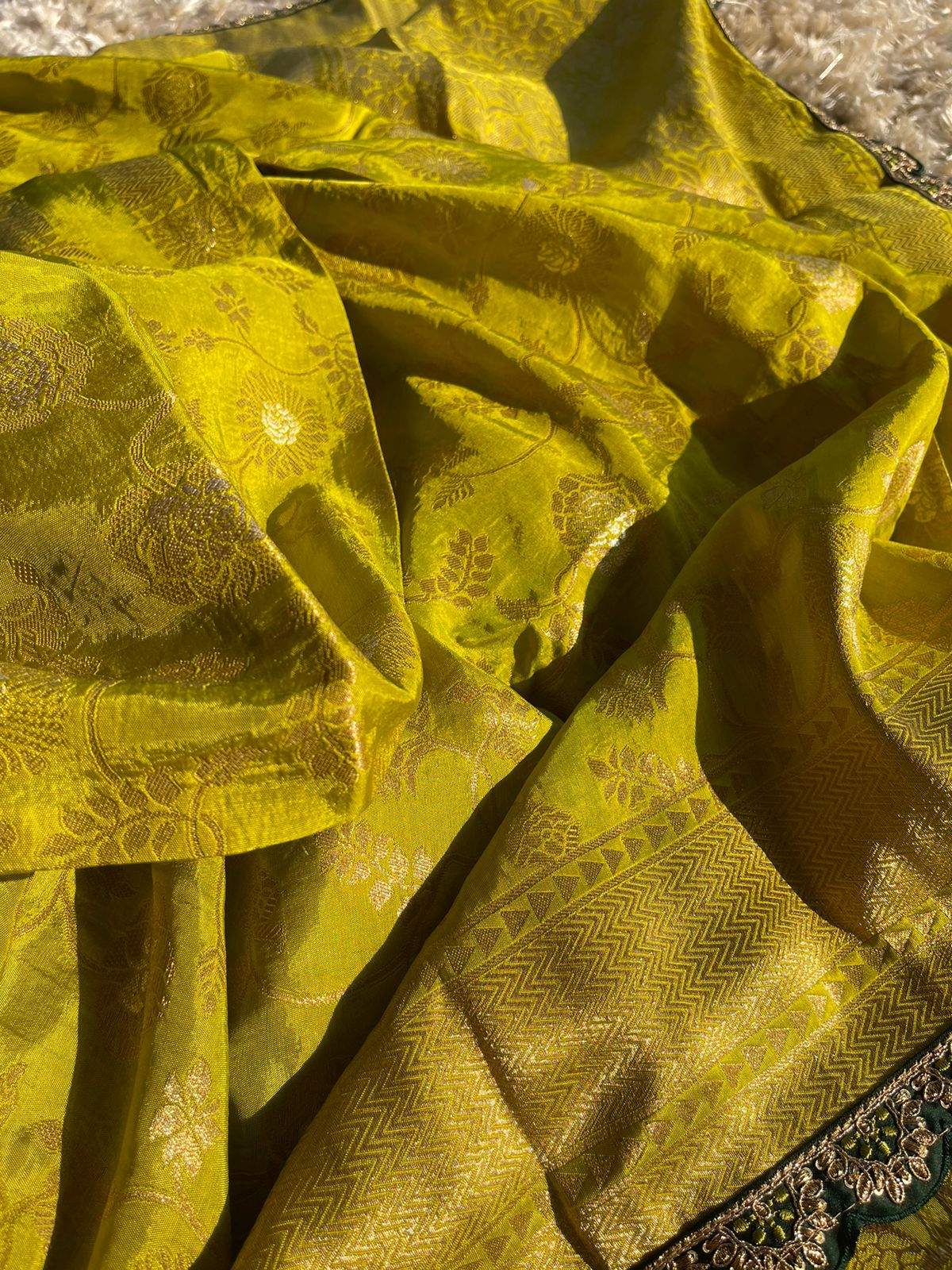 SUHA- GREEN SAREE - Image 3